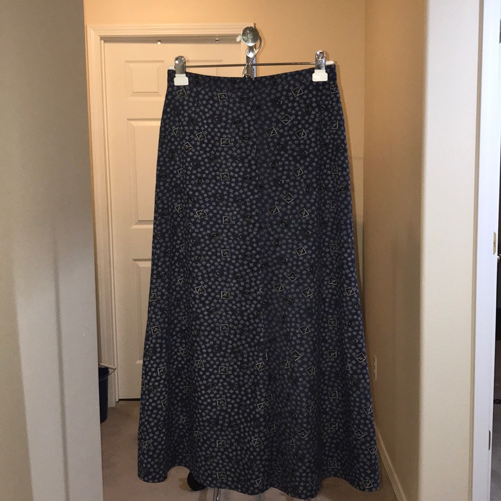 CUSTOM MADE MAXI SKIRT PERFECT FOR UPCOMING FALL!!